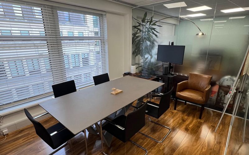 22 Eastcheap, London Image 1