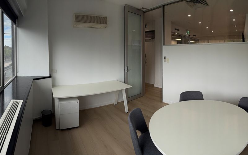 195 North Terrace, Adelaide Image 1