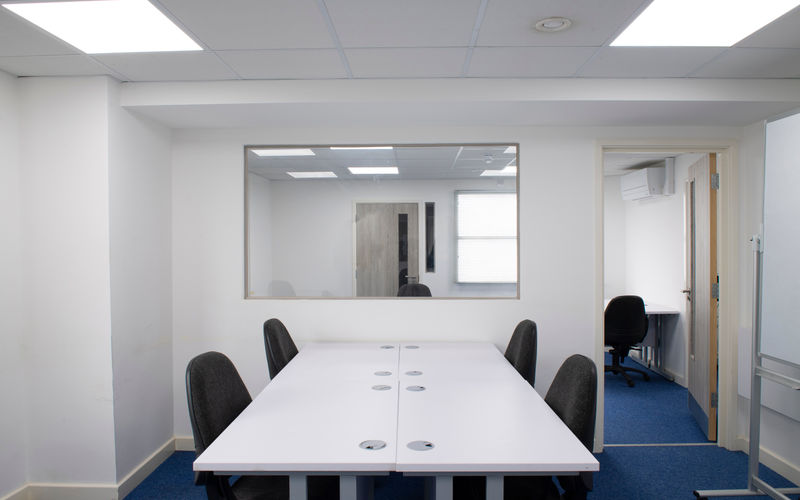 Fulham Palace Road, Greater London Image 3