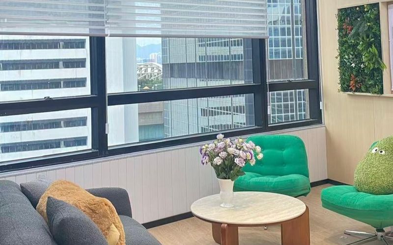 145 Hennessy Road, Wan Chai Image 2