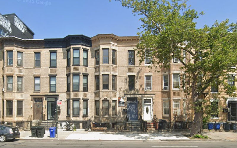 1553 Eastern Parkway, Brooklyn, 10 DESKS 1553 Eastern Parkway, Brooklyn Image 1