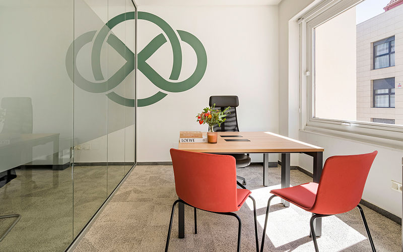 87 Calle De Ulises, Madrid Image 4