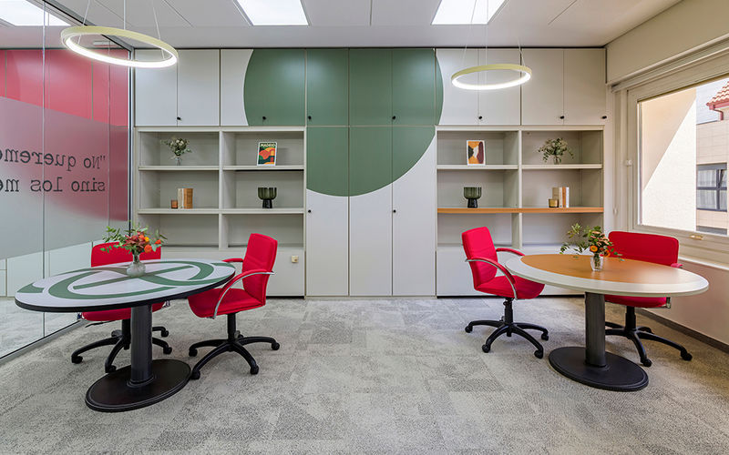 87 Calle De Ulises, Madrid Image 6