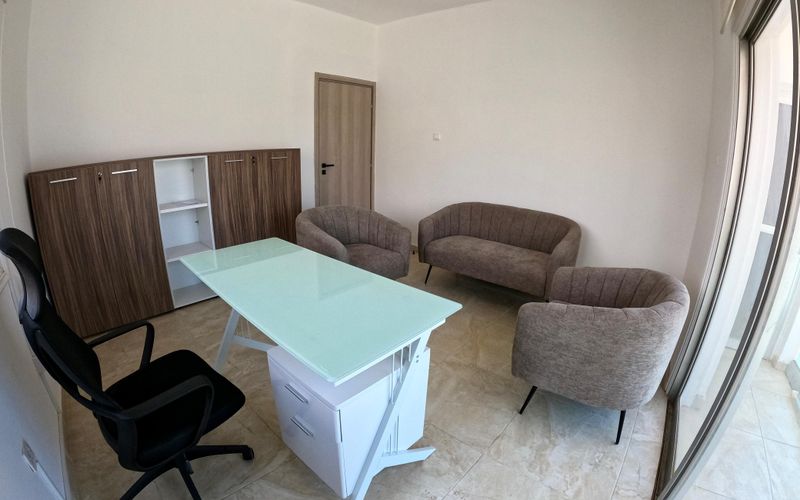 3 Dimosthenous, Larnaka Image 6