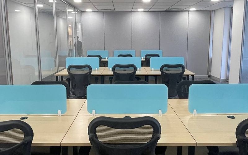 Infantry Rd Vasanth Nagar, Bengaluru, 4 DESKS Infantry Rd Vasanth Nagar, Bengaluru Image 1