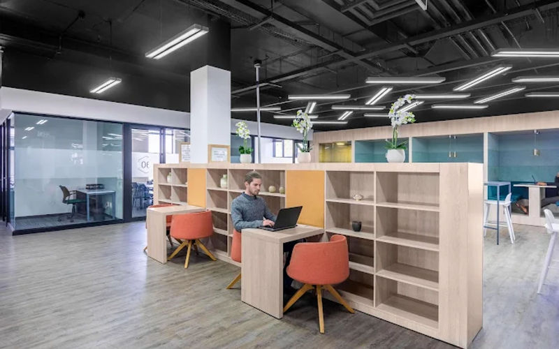 Maine 1 Amarand Ave Menlyn, Pretoria Image 1