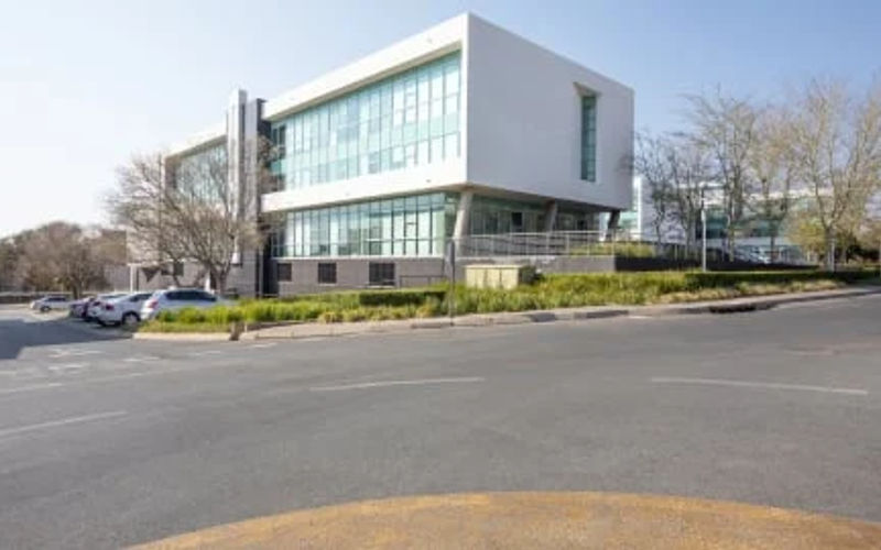 128 Leslie Ave, Johannesburg Image 9