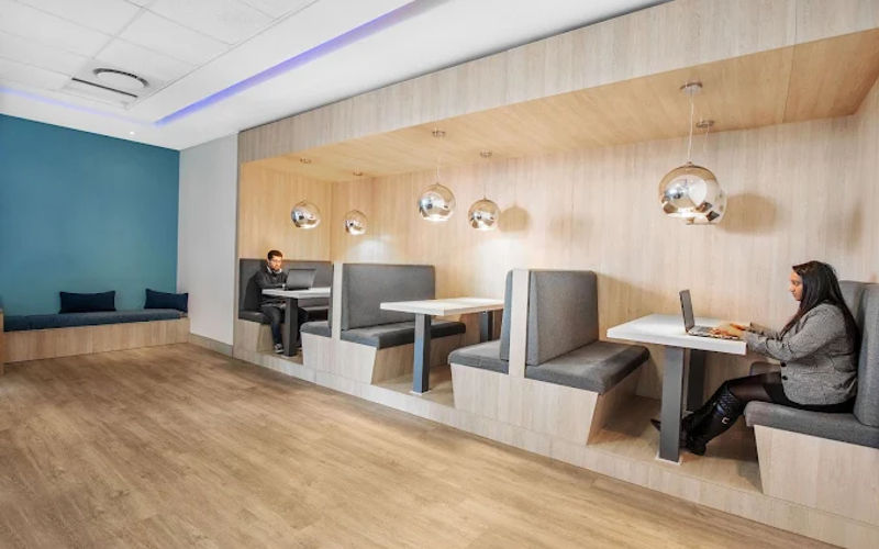 128 Leslie Ave, Johannesburg Image 5