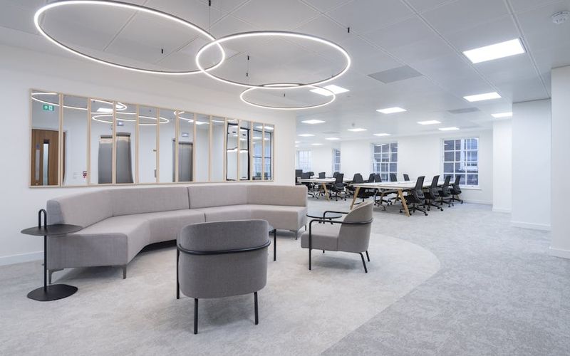 42 Trinity Square, Greater London Image 7