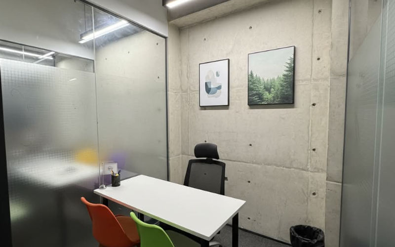 2 Road 11 Banani, Dhaka Image 1