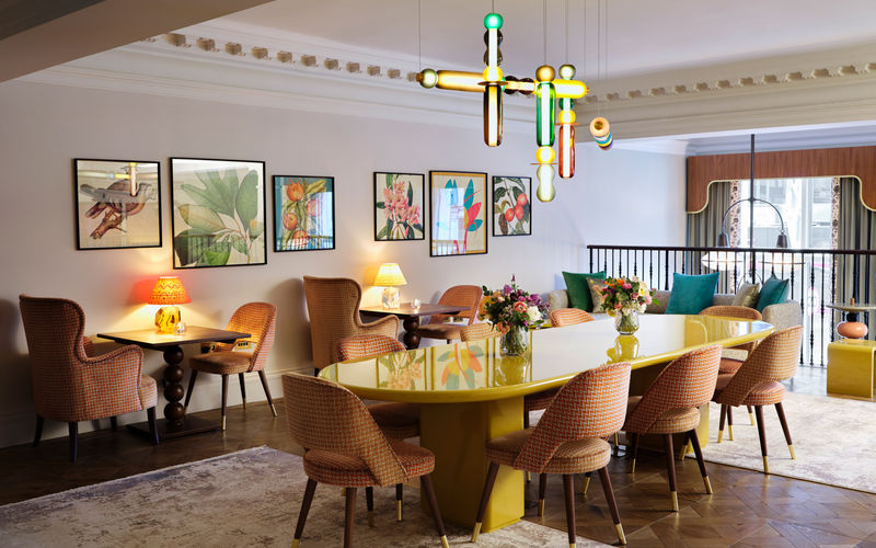 64 Knightsbridge, Greater London Image 1