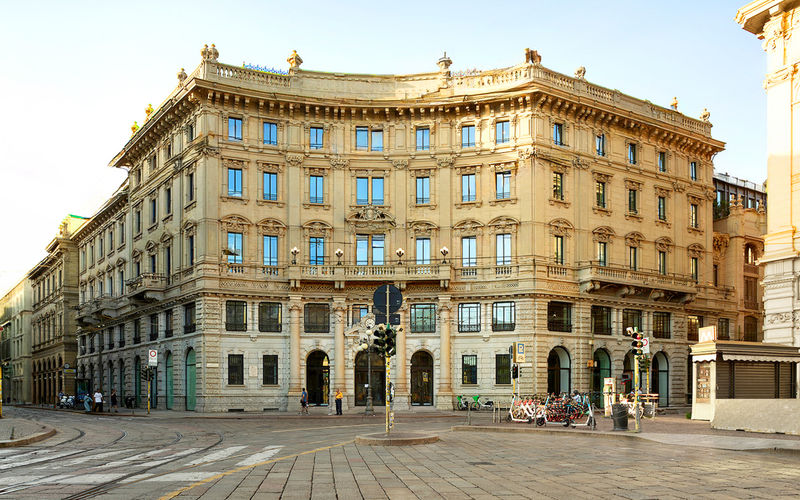 Via Broletto 4, Milano Image 1