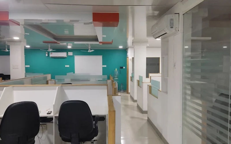 Mahatma Gandhi Rd Padma Junction Kacheripady, Kochi Ernakulam Image 4