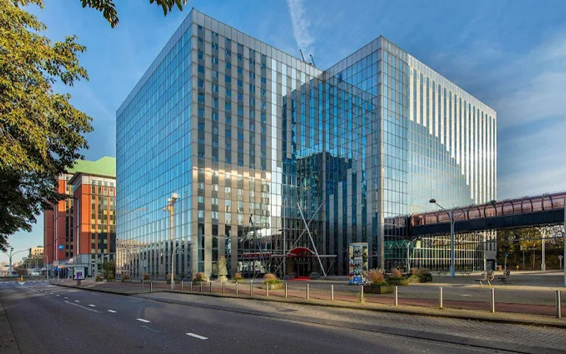 1 Koningin Wilhelminaplein, Amsterdam Image 7