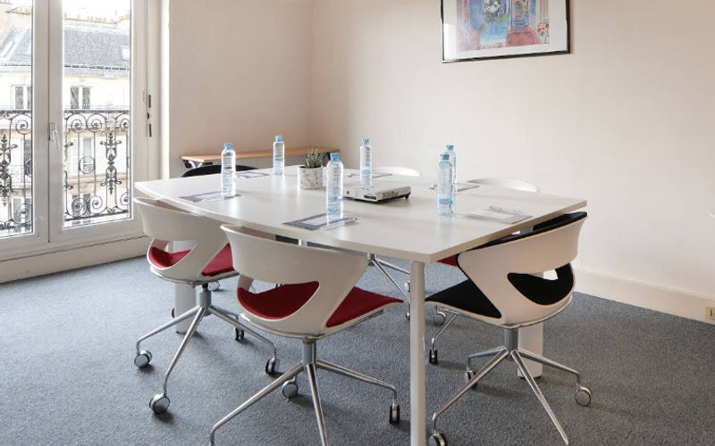 52 Bd De Sébastopol, Paris, 1 DESK 52 Bd De Sébastopol, Paris Image 1