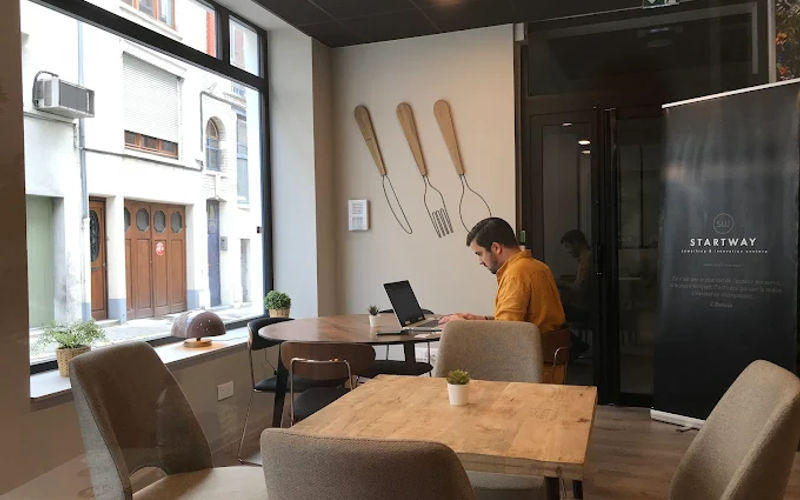 68 Rue Saint-etienne, Lille Image 1