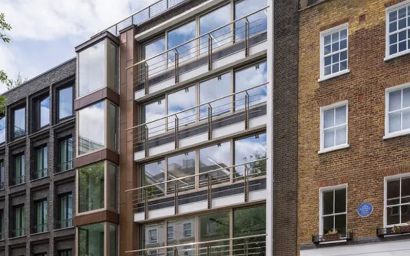 77 Charlotte Street, Greater London Image 7