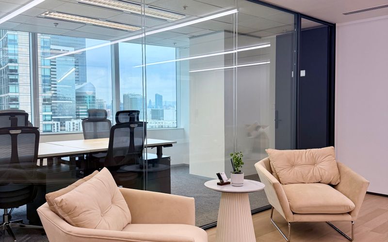 1111 King's Road, Taikoo Shing Image 1