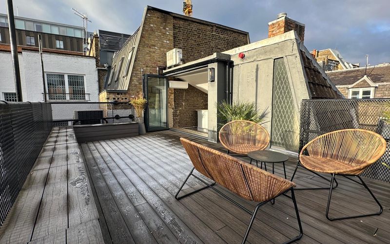 21a D'arblay Street, Greater London Image 6