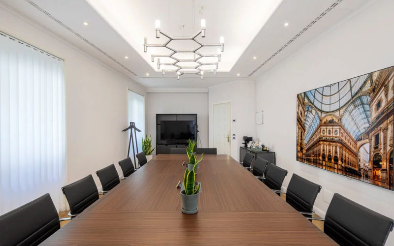 8 Via Monte Napoleone, Milan Image 1