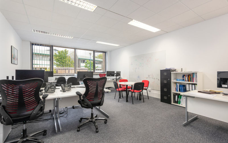 Molly Millars Close, Wokingham Image 3