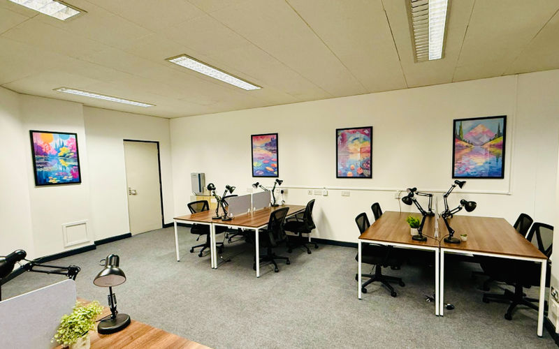 St Martins Square, Basildon Image 2