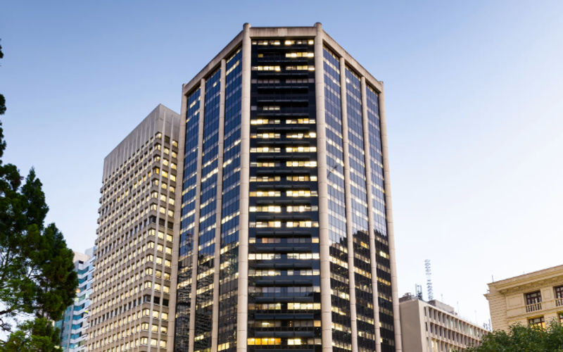 215 Adelaide Street, Carina Image 5