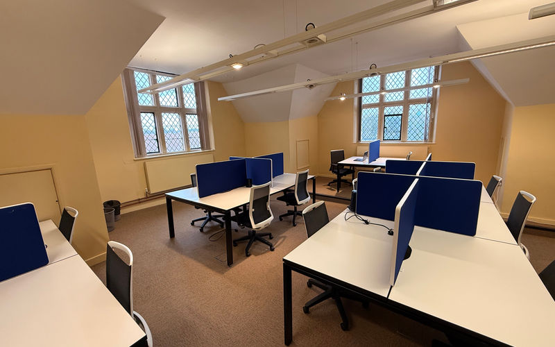 Church Road, Shaw Image 5