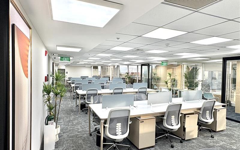 6784 Ayala Avenue Va Rufino St San Lorenzo, Makati Image 1