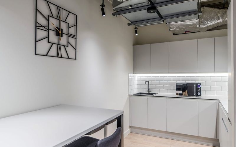 54 Brook's Mews, Greater London Image 1
