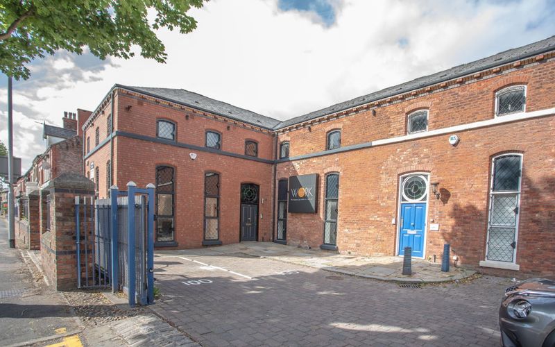 100 Wilderspool Causeway, Warrington Image 6