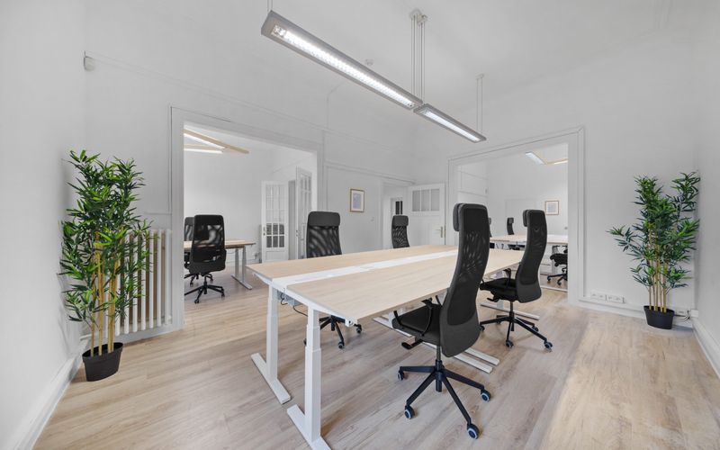 130 Boulevard De La Pétrusse, Luxembourg, 4 DESKS 130 Boulevard De La Pétrusse, Luxembourg Image 1
