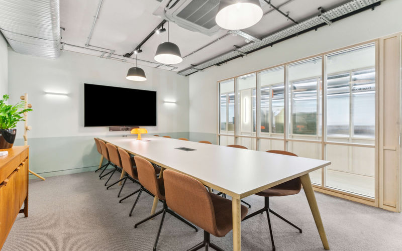 20 Fulham Broadway, Greater London Image 1