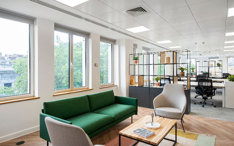 39 Charing Cross Road, London Image 1