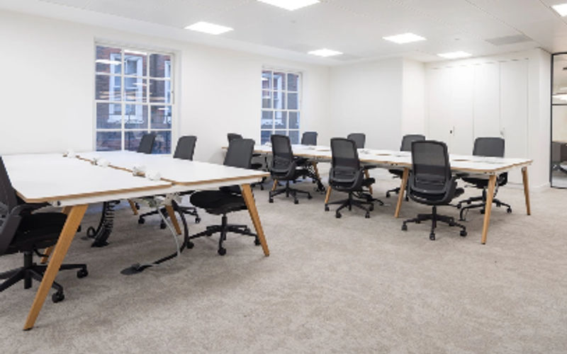 42 Trinity Square, London Image 1
