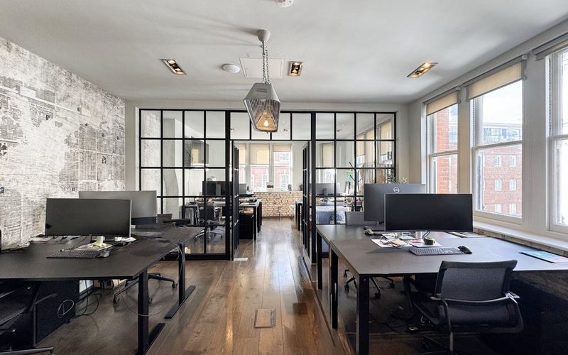46 Dean St, Soho Image 1