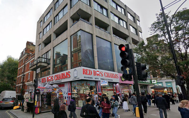 399–405 Oxford Street, London, 1 DESK 399–405 Oxford Street, London Image 1