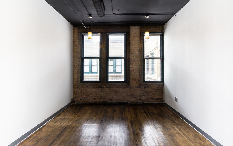 111 N Wabash Ave, Chicago Image 2