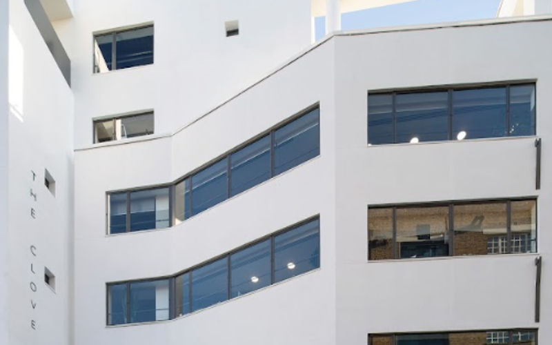 4 Maguire St, London Image 1