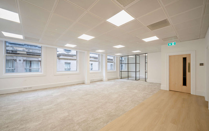 13 Saint Swithin's Lane, Greater London Image 1