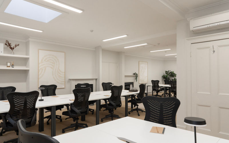 4 Fitzhardinge St, Marylebone Image 1