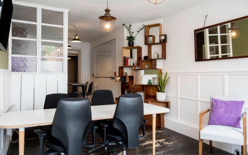 92 Hoxton Street, London Image 1
