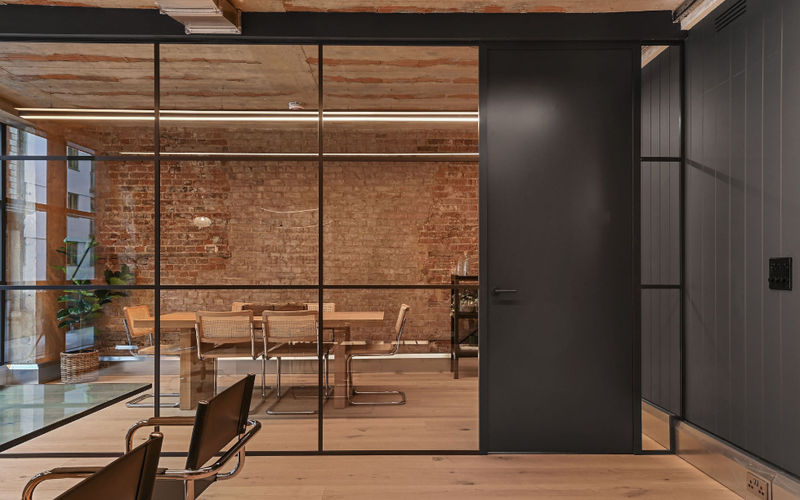 16 Mortimer St, London Image 1