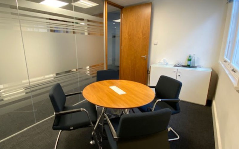 112 Jermyn St, London Image 1