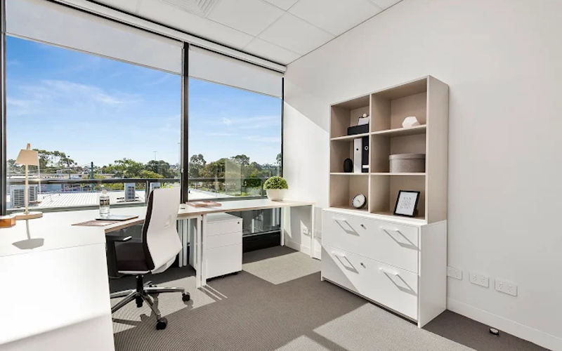 2 Brandon Park Drive, Wheelers Hill Image 1