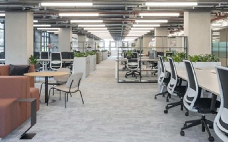 60 Whitechapel High St, London Image 1