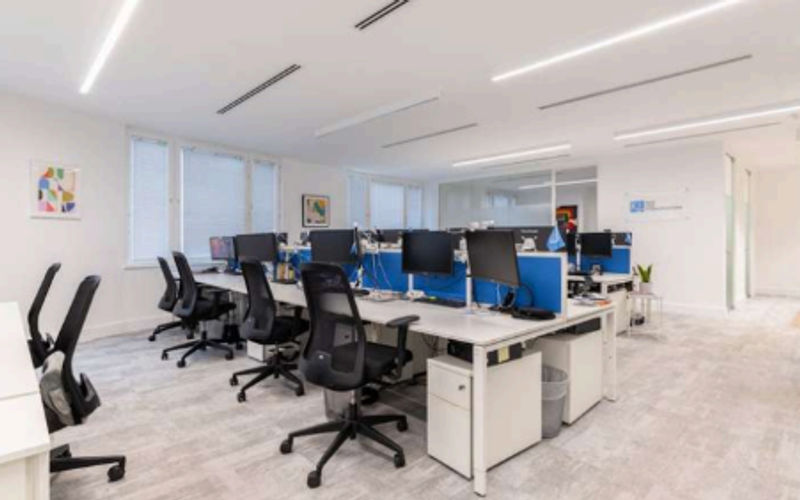 40 Queen Street, London, 18 DESKS 40 Queen Street, London Image 1