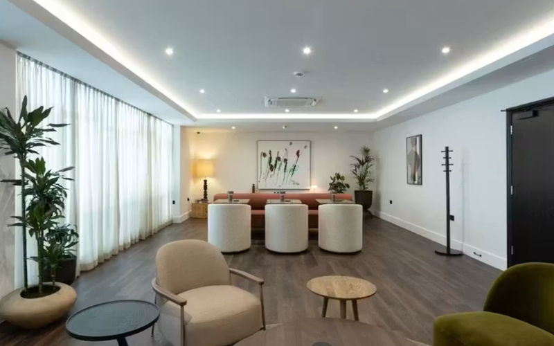 55 Park Lane, London Image 1