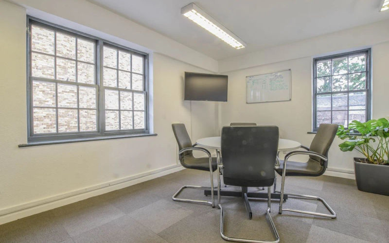 4 Fore Street, Hertfordshire Image 2