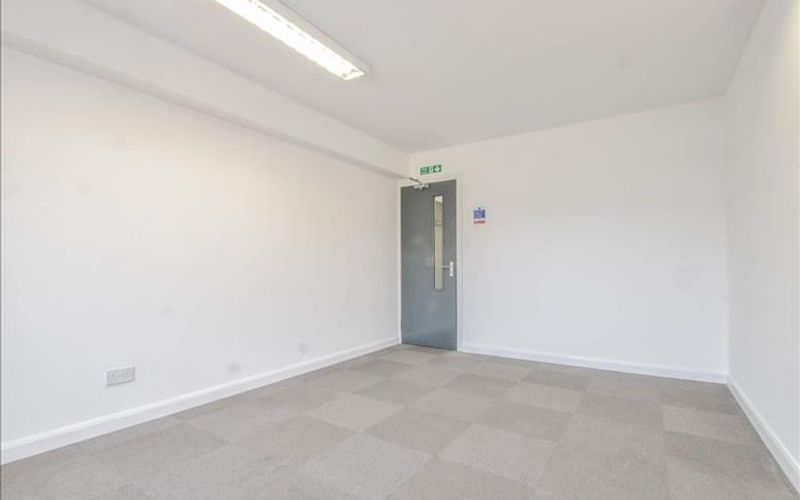 4 Fore Street, Hertfordshire Image 6